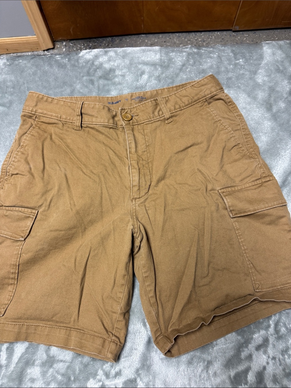 Old Navy Tan Cargo Shorts with Side Pockets